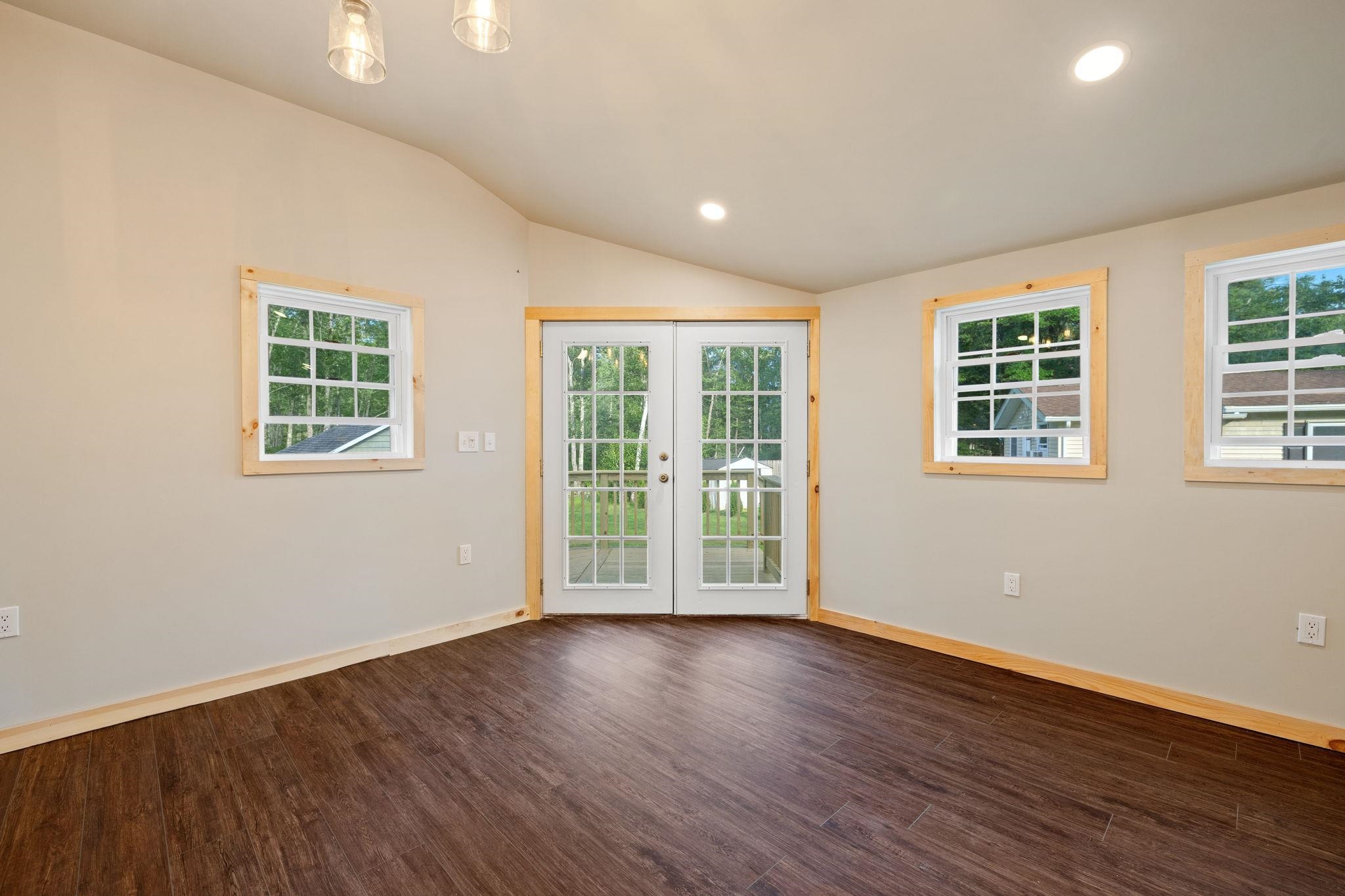 7 Ferndale Road Raymond, NH 03077 - Photo 8 of 49 Gallery Image 8