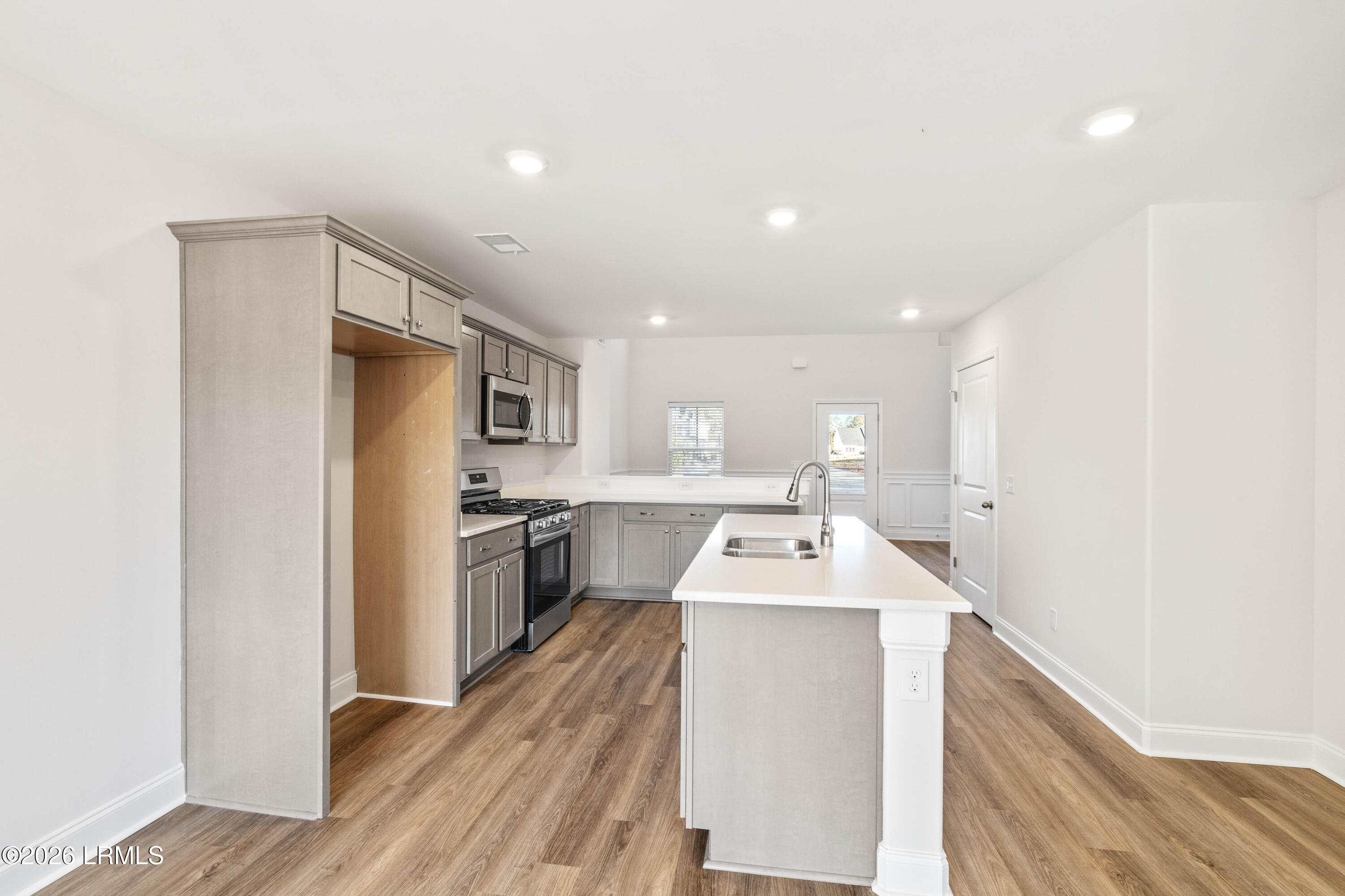 595 Royal Road Hardeeville, SC 29927 - Photo 18 of 34 595 Royal Oaks-13