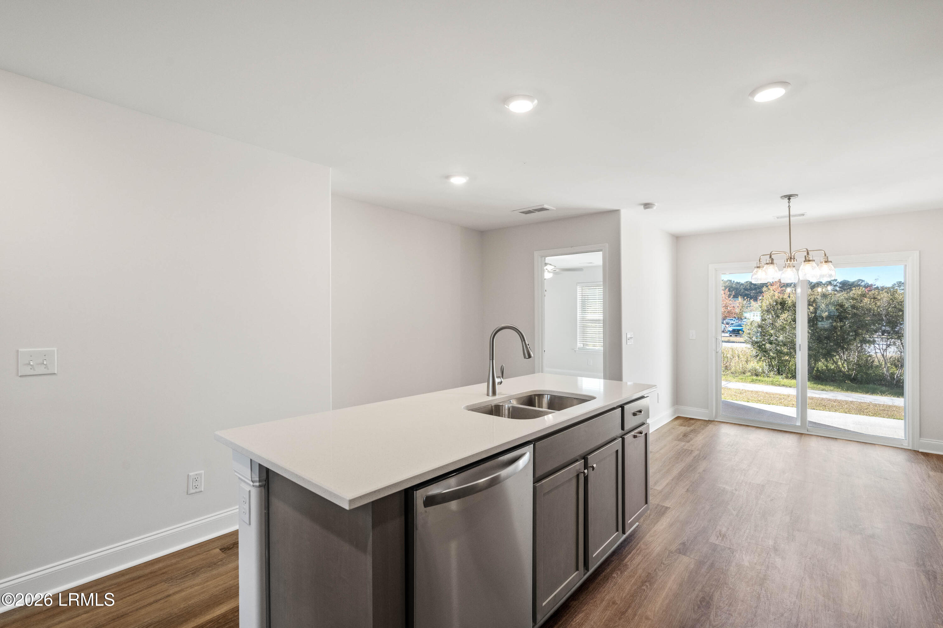 595 Royal Road Hardeeville, SC 29927 - Photo 19 of 34 595 Royal Oaks-14