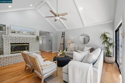 $1,898,000 | 40 Donkey Flats Court, Pleasant Hill, CA 94523