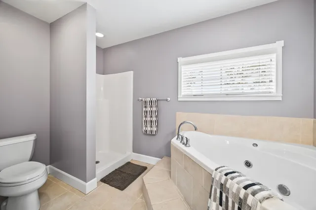 $599,900 | 8590 Poplar Grove Road, McEwen, TN 37101