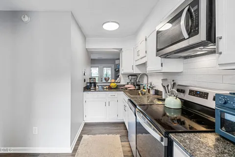 $725,000 | 215 Lafayette Road, Raleigh, NC 27604