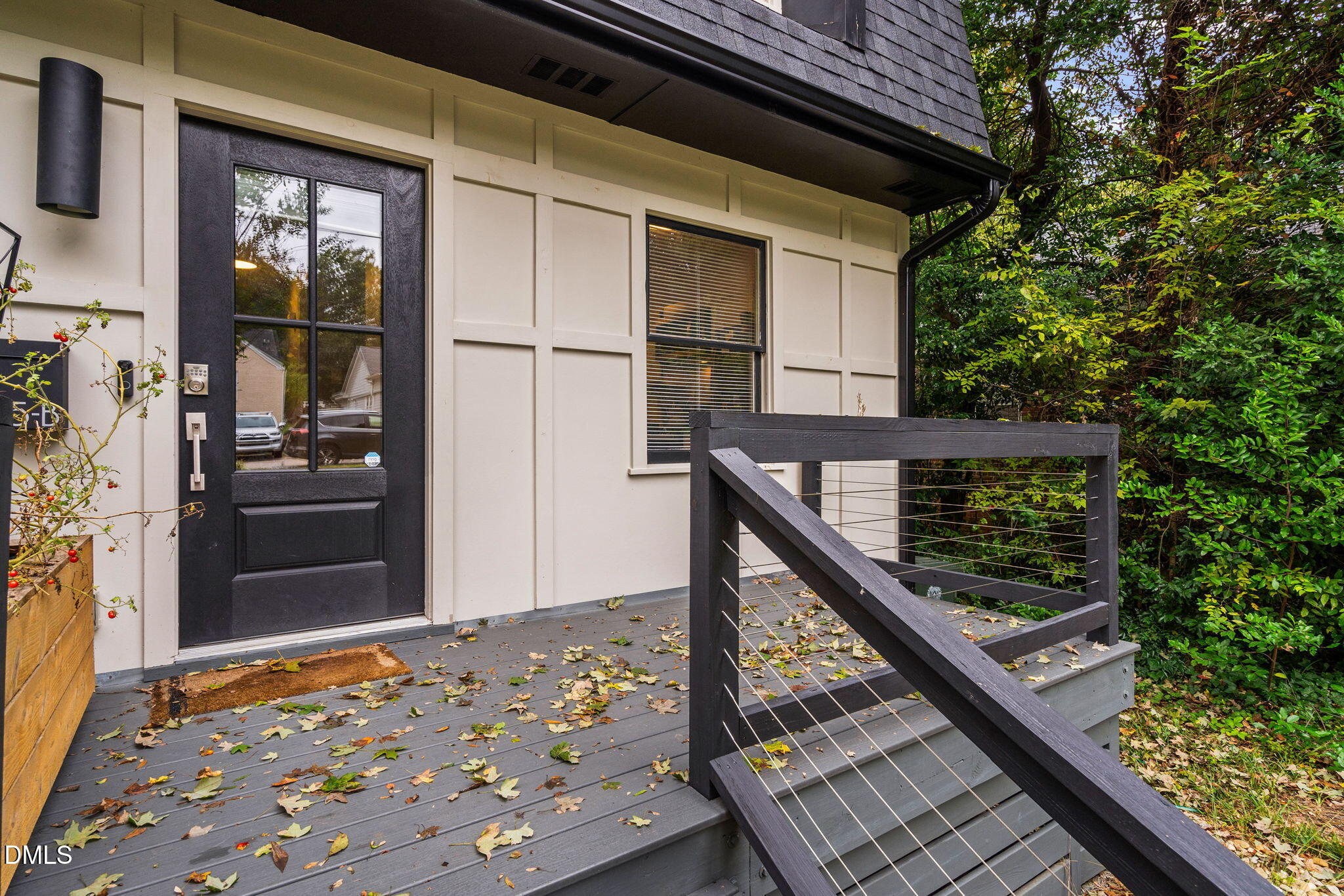 215 Lafayette Road Raleigh, NC 27604 - Photo 6 of 41 6-web-or-mls-215-lafayette-rd