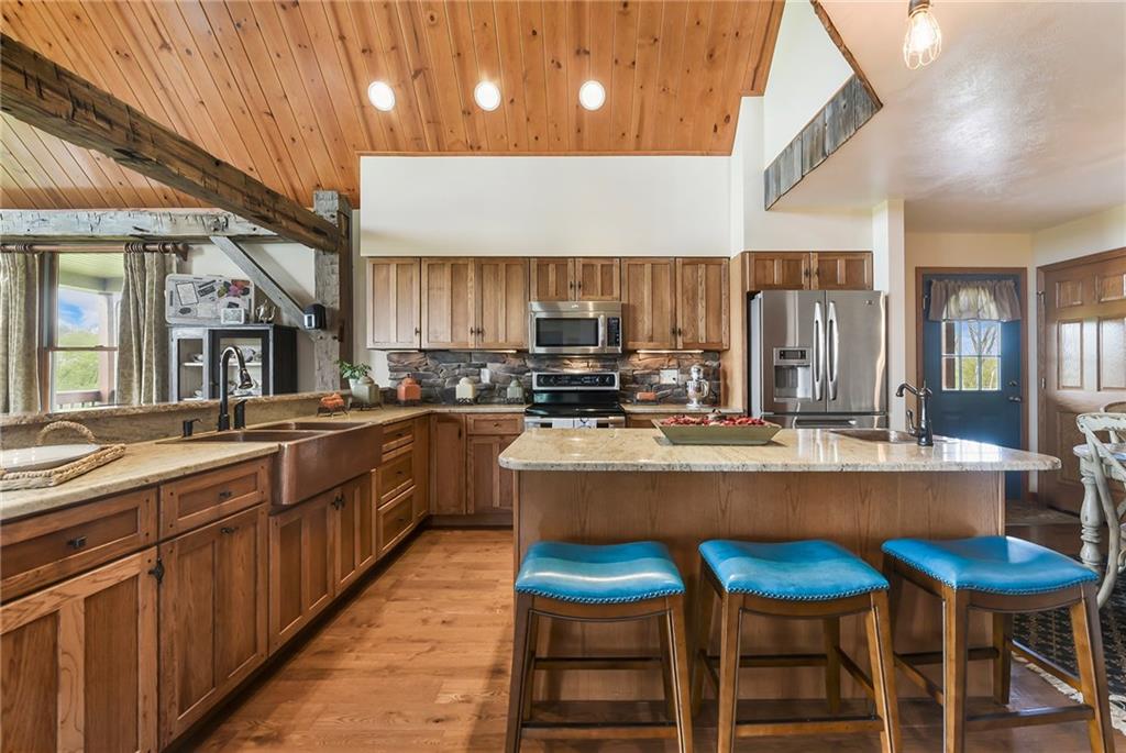 220 Thomas Hill Road Fombell, PA 16123 - Photo 12 of 25 Gallery Image 12