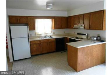 174 West Village Road Elkton, MD 21921 - Photo 4 of 6 Kitchen