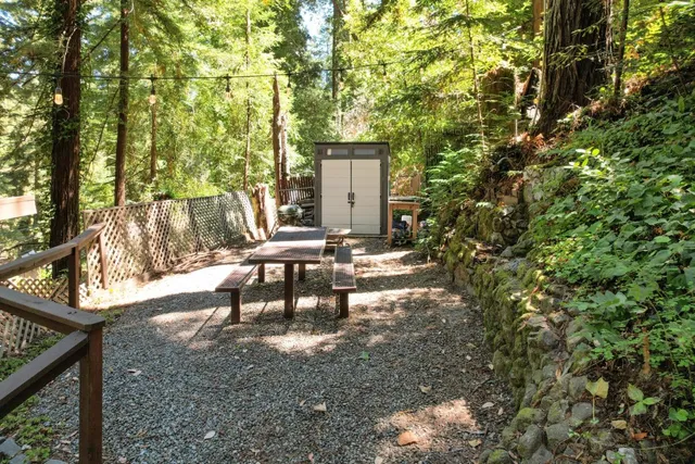 a picture of a bench in a white cabinet