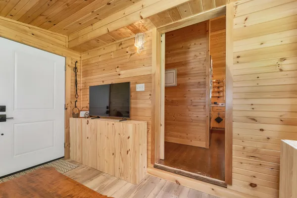 $450,000 | 30 Knox Mountain Road, Ossipee, NH 03814