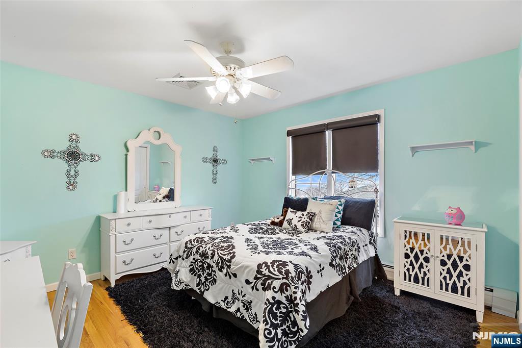 546 Art Lane Ridgefield, NJ 07657 - Photo 11 of 37 Gallery Image 11