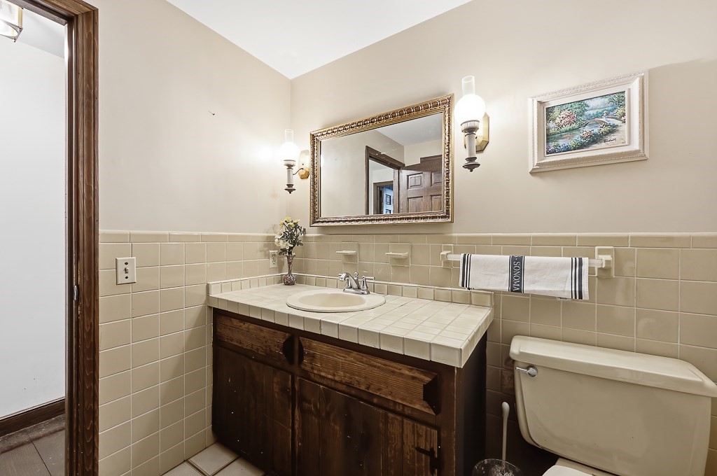 17 Olde Coach Road Westborough, MA 01581 - Photo 16 of 36