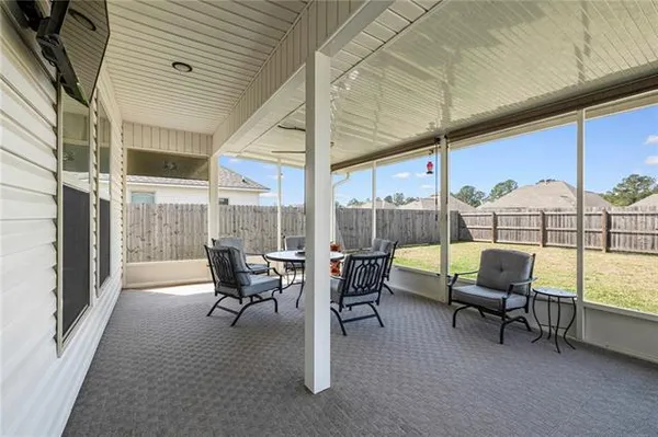 $325,000 | 15593 Grassy Lane, Covington, LA 70435