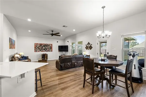 $325,000 | 15593 Grassy Lane, Covington, LA 70435