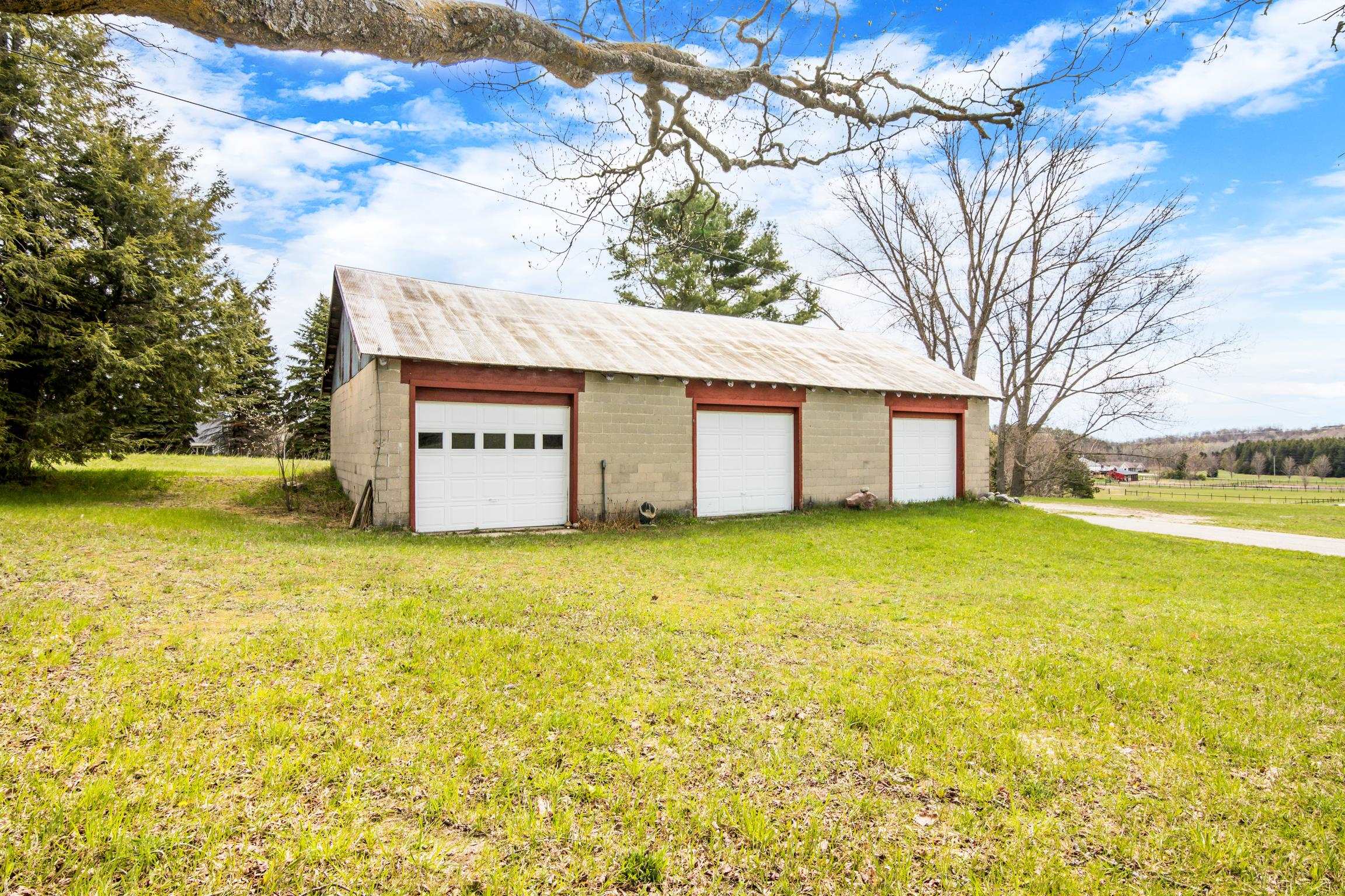 2500 North Mork Road Suttons Bay, MI 49682 - Photo 52 of 73