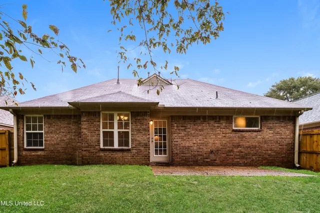 $2,085 | 7189 Lucia Lane, Walls, MS 38680