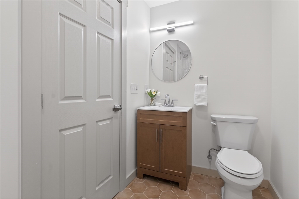 79 Fox Street Worcester, MA 01604 - Photo 8 of 19