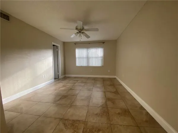 $1,750 | 4235 North University Drive, Unit 301, Sunrise, FL 33351
