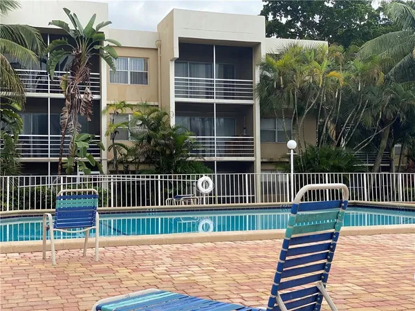 $1,750 | 4235 North University Drive, Unit 301, Sunrise, FL 33351