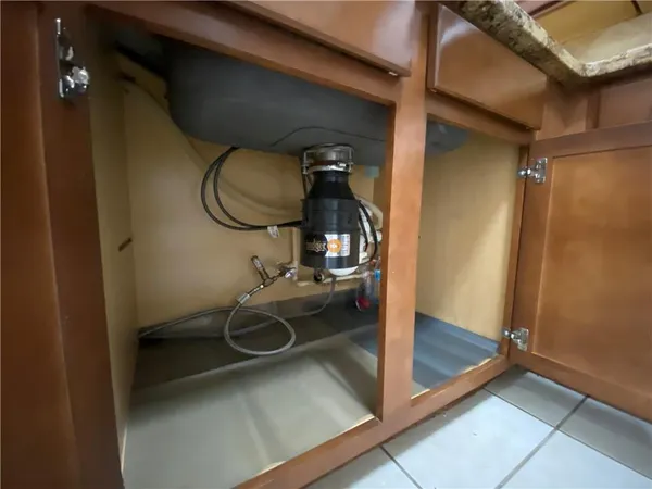 $1,750 | 4235 North University Drive, Unit 301, Sunrise, FL 33351