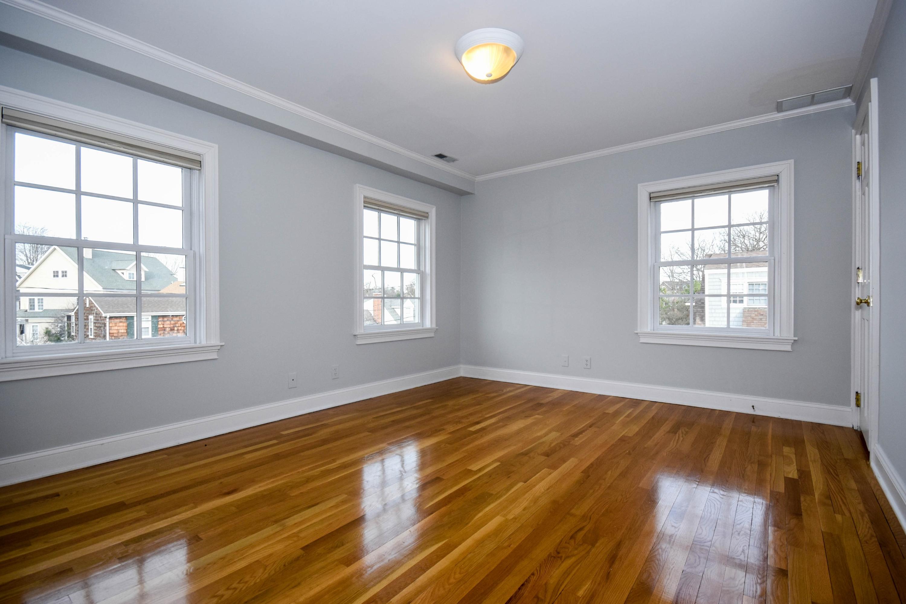 22 Meridian Road Rowayton, CT 06853 - Photo 21 of 25 a view of empty room with window