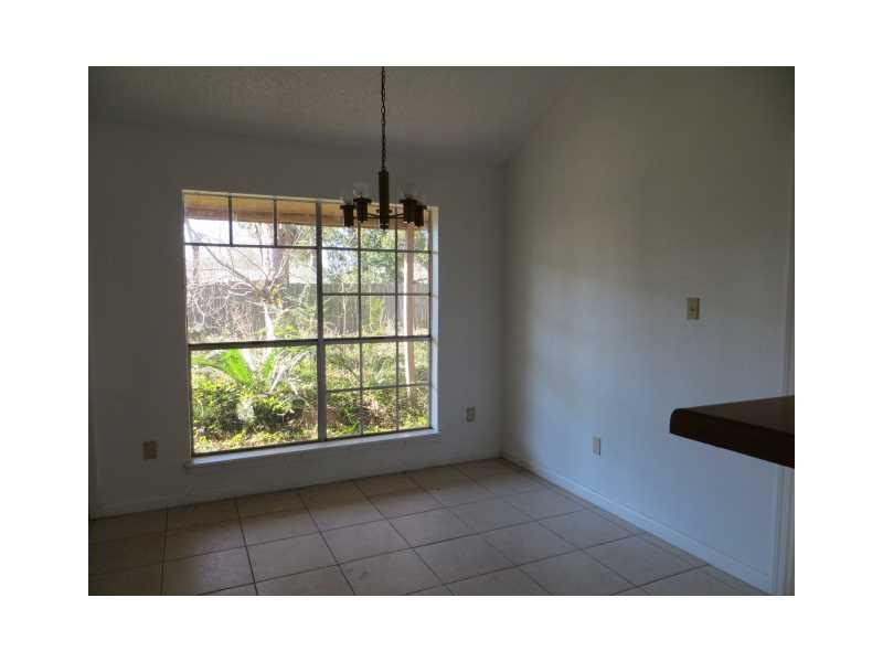 1402 Shakespeare Court Slidell, LA 70461 - Photo 5 of 13
