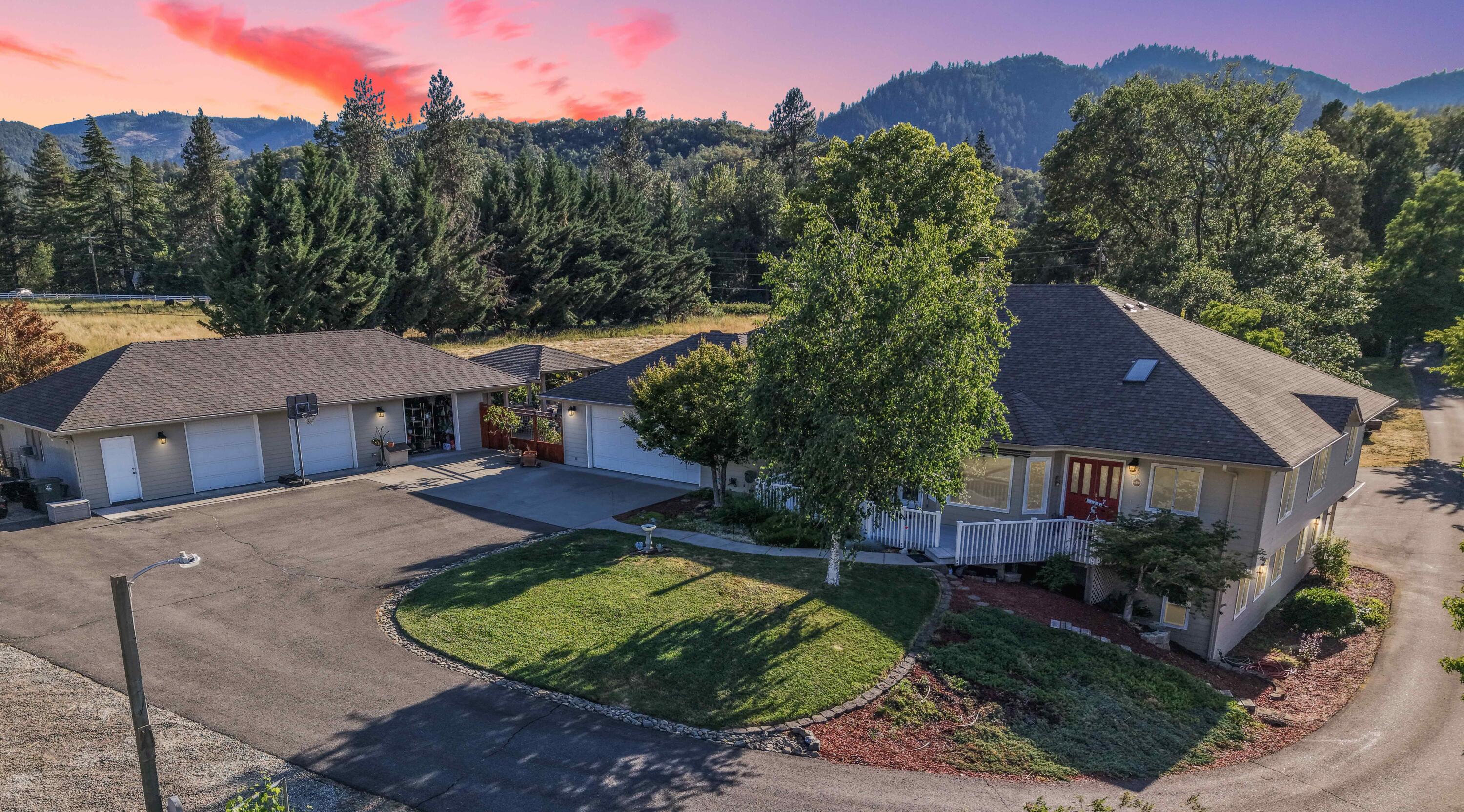 295 Foots Creek Road Gold Hill, OR 97525 - Photo 31 of 33