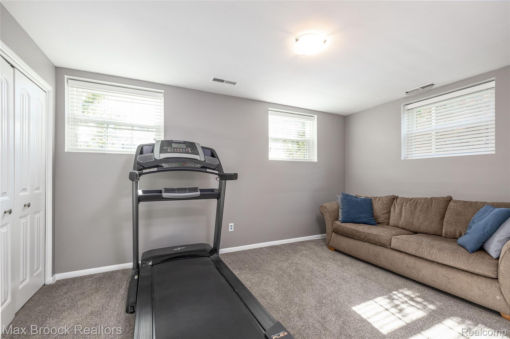 4112 Highfield Road Royal Oak, MI 48073 - Photo 18 of 30 2E2A6290-Edit.jpg