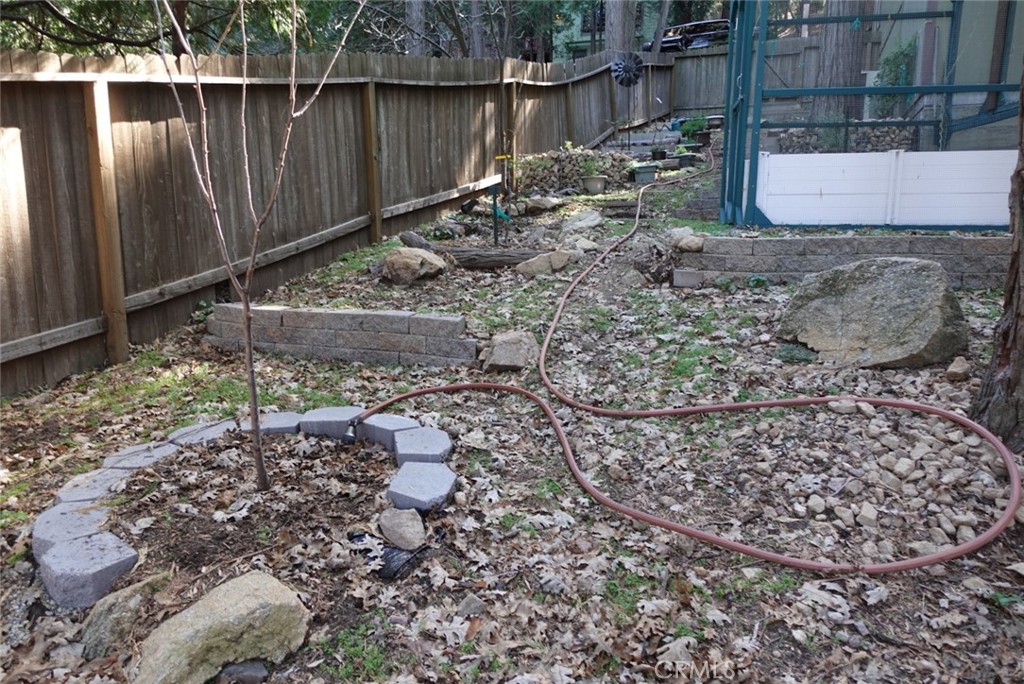 23950 Bowl Road Crestline, CA 92325 - Photo 11 of 71