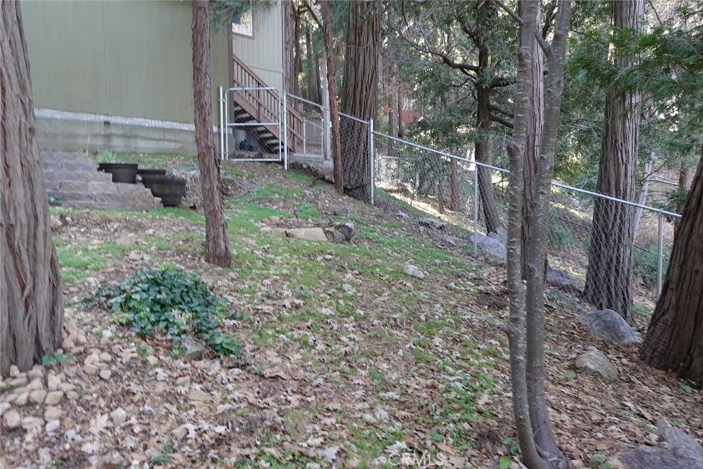 23950 Bowl Road Crestline, CA 92325 - Photo 12 of 71