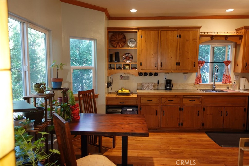 23950 Bowl Road Crestline, CA 92325 - Photo 20 of 71