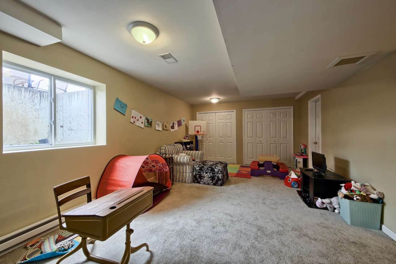 759 Strohm Road Traverse City, MI 49696 - Photo 26 of 47 1837789-25.JPG