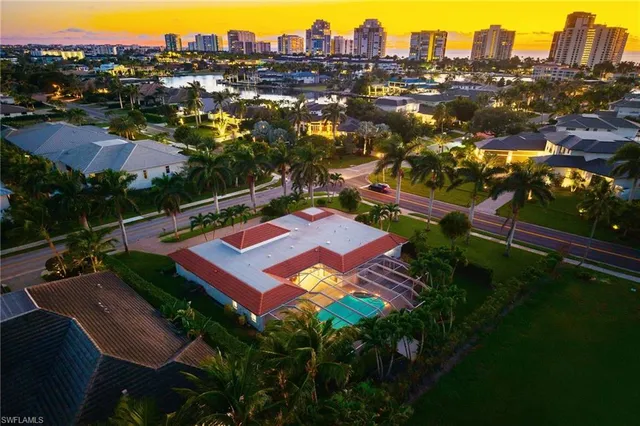 $2,750,000 | 503 Neapolitan Way, Naples, FL 34103