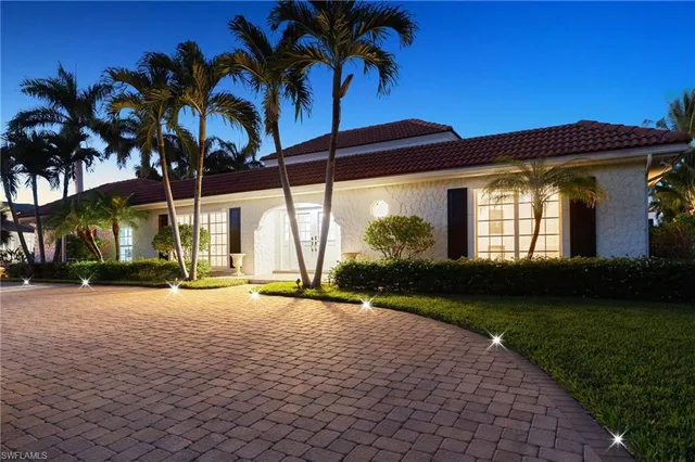 $2,750,000 | 503 Neapolitan Way, Naples, FL 34103