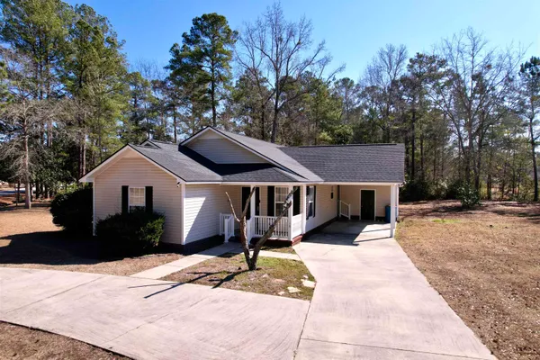 $235,000 | 10 Sherwood Street, Kingstree, SC 29556