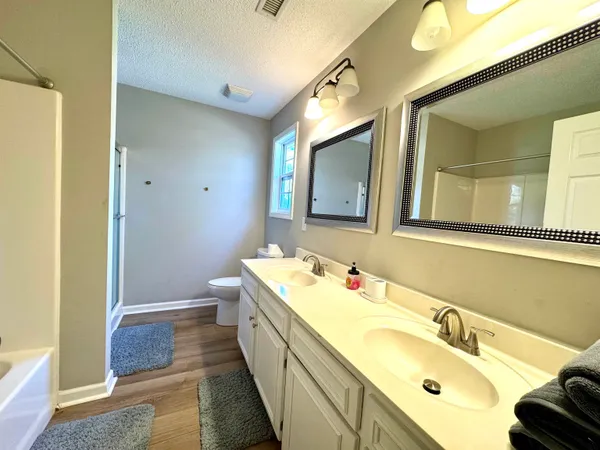 $235,000 | 10 Sherwood Street, Kingstree, SC 29556