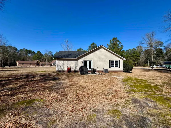 $235,000 | 10 Sherwood Street, Kingstree, SC 29556