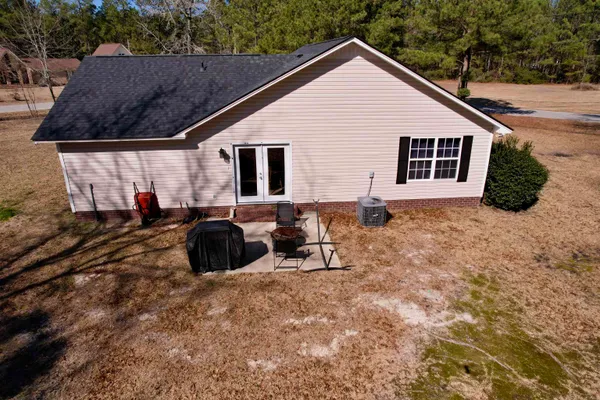 $235,000 | 10 Sherwood Street, Kingstree, SC 29556
