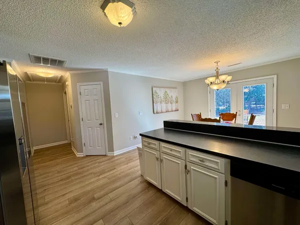 $235,000 | 10 Sherwood Street, Kingstree, SC 29556