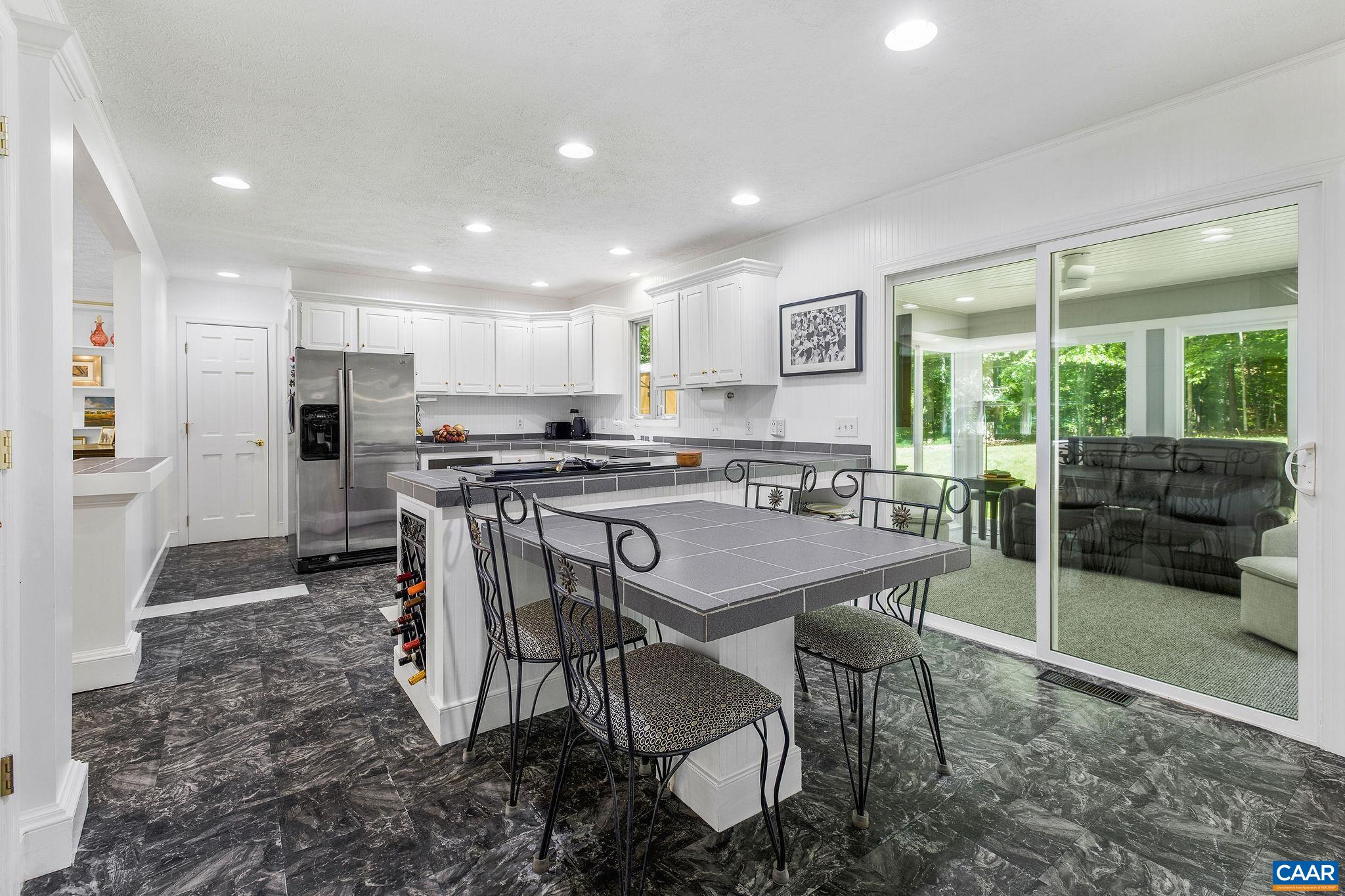 125 Vincennes Road Charlottesville, VA 22911 - Photo 13 of 45