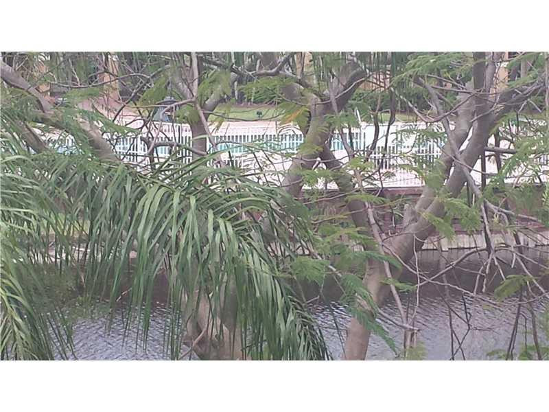 3854 Lyons Road, Unit 3085 Pompano Beach, FL 33073 - Photo 5 of 26 Exterior Front