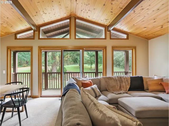 $975,000 | 45990 Southeast Jadrny Road, Sandy, OR 97055