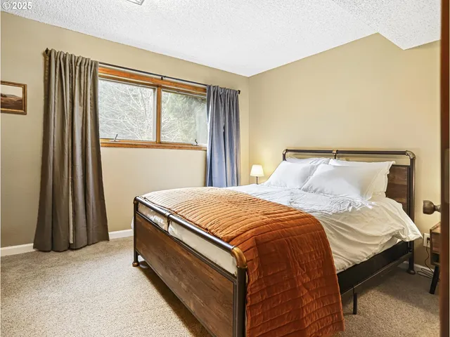 $975,000 | 45990 Southeast Jadrny Road, Sandy, OR 97055