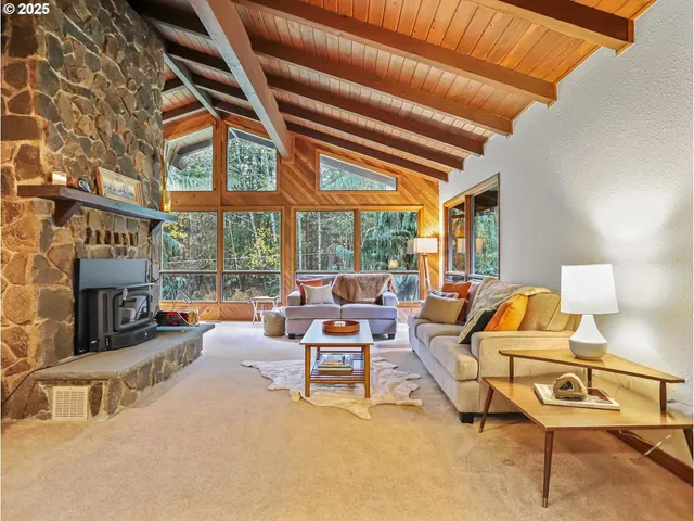 $975,000 | 45990 Southeast Jadrny Road, Sandy, OR 97055