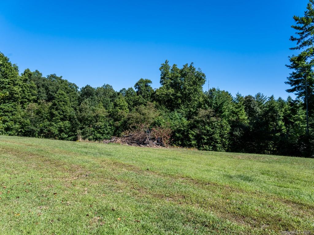 83 Harris Road Fairview, NC 28730 - Photo 23 of 48 Gallery Image 23
