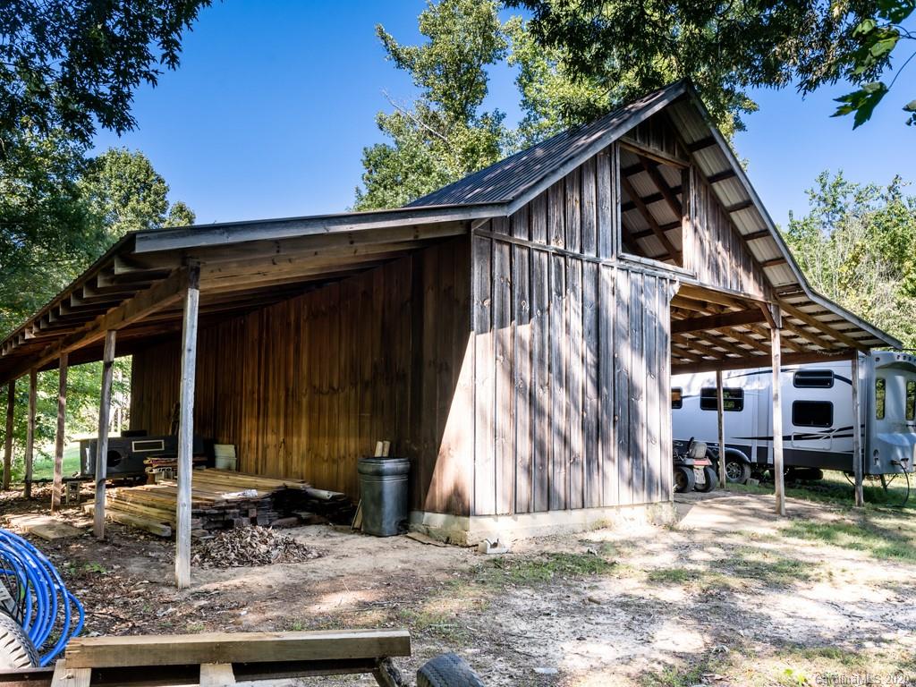 83 Harris Road Fairview, NC 28730 - Photo 25 of 48 Gallery Image 25