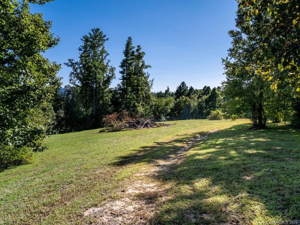 83 Harris Road Fairview, NC 28730 - Photo 27 of 48 Gallery Image 27