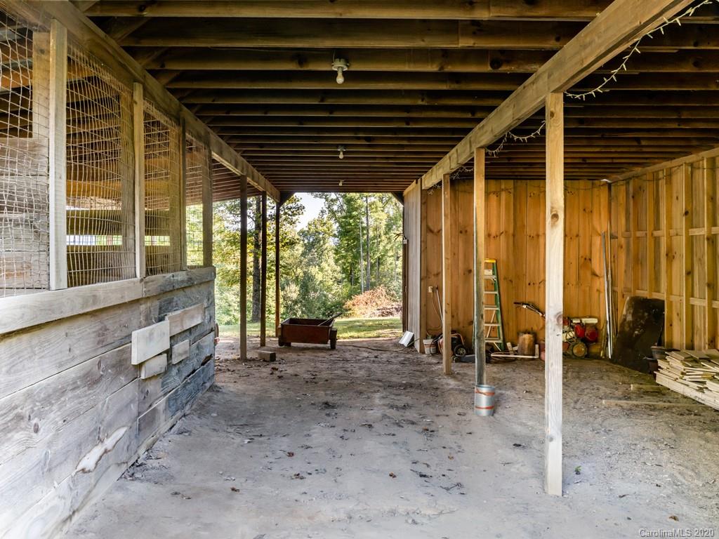 83 Harris Road Fairview, NC 28730 - Photo 31 of 48 Gallery Image 31