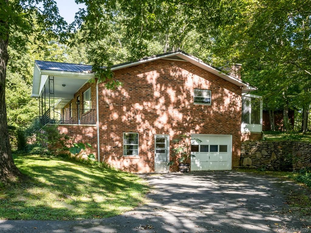 83 Harris Road Fairview, NC 28730 - Photo 35 of 48 Gallery Image 35