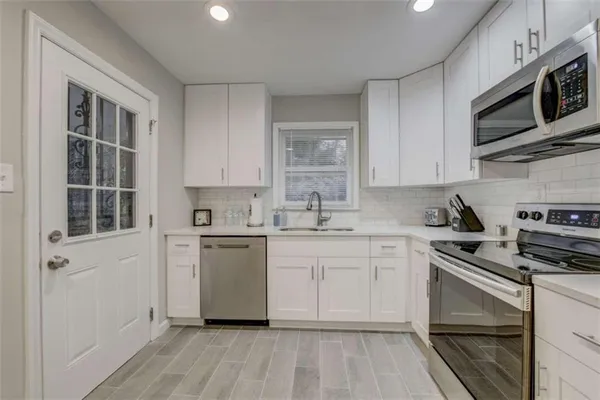 $3,850 | 3041 Pasadena Drive, Decatur, GA 30032