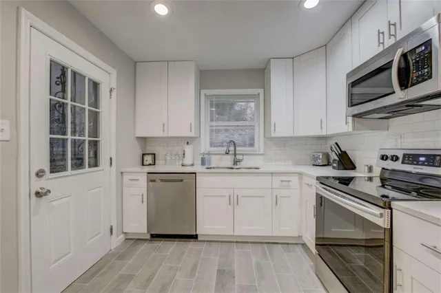 $3,500 | 3041 Pasadena Drive, Decatur, GA 30032