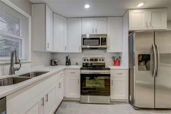 $3,850 | 3041 Pasadena Drive, Decatur, GA 30032