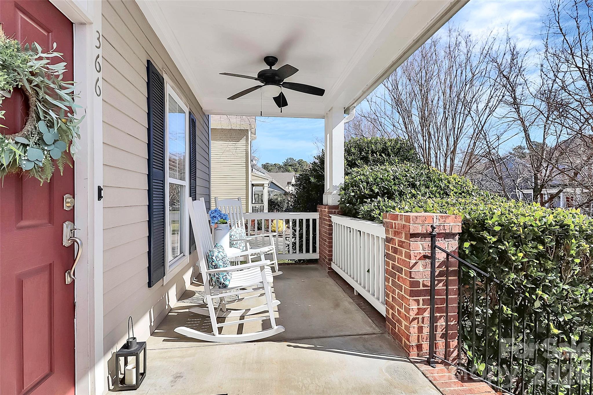 366 Shoreline Parkway Tega Cay, SC 29708 - Photo 4 of 37